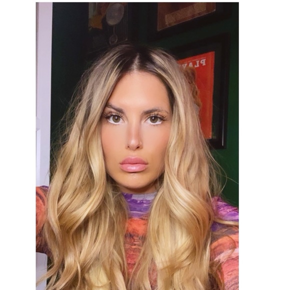 Meet the posher, Brenna & Pepper! - Picture 7 of 17